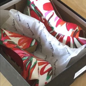 Michael Antonio Wedges NWT